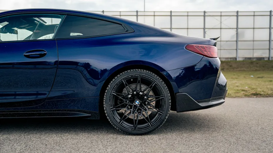 BMW M4 -