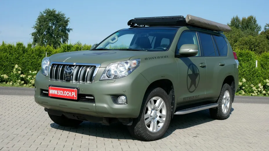 TOYOTA Land Cruiser -