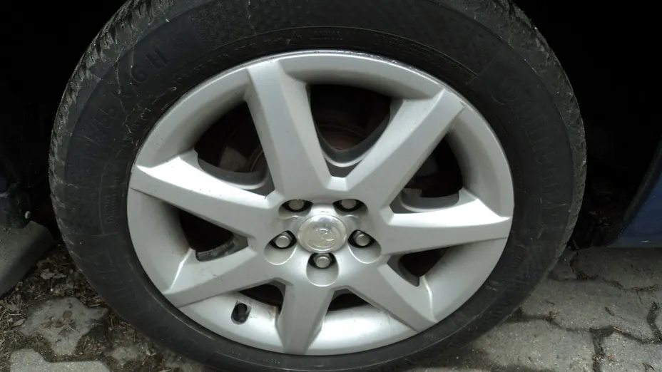TOYOTA Prius -