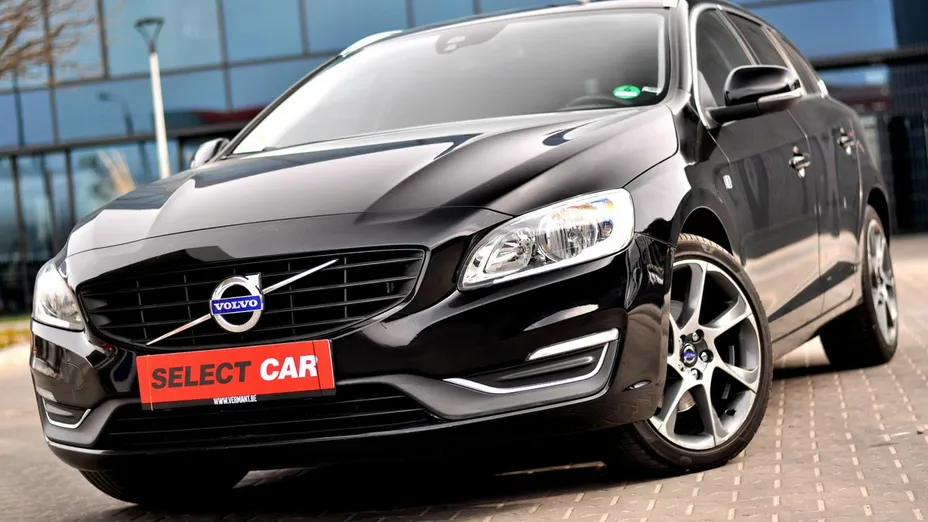 VOLVO V60 -
