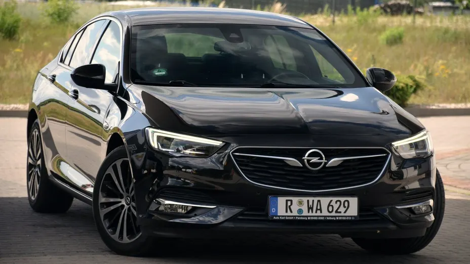 OPEL Insignia -
