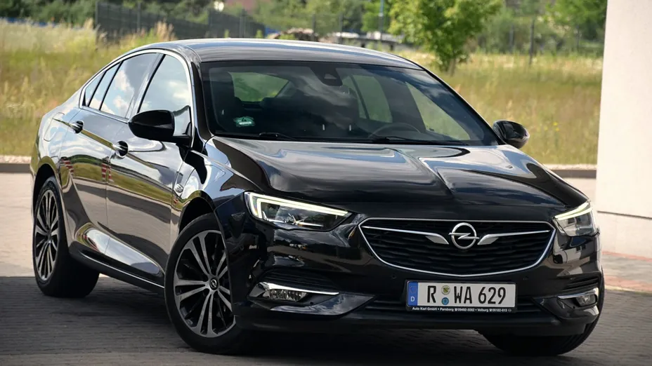 OPEL Insignia -