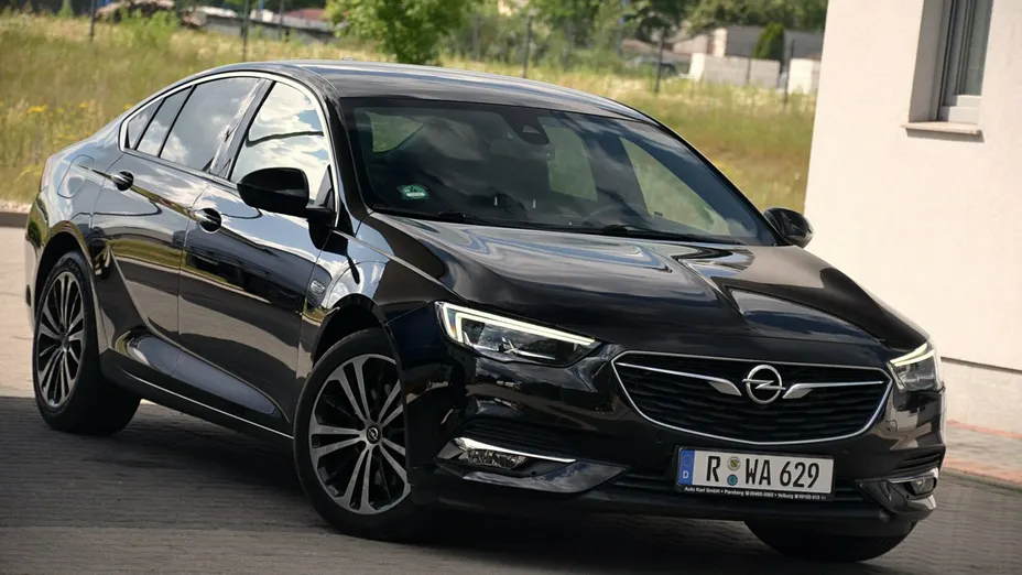 OPEL Insignia -