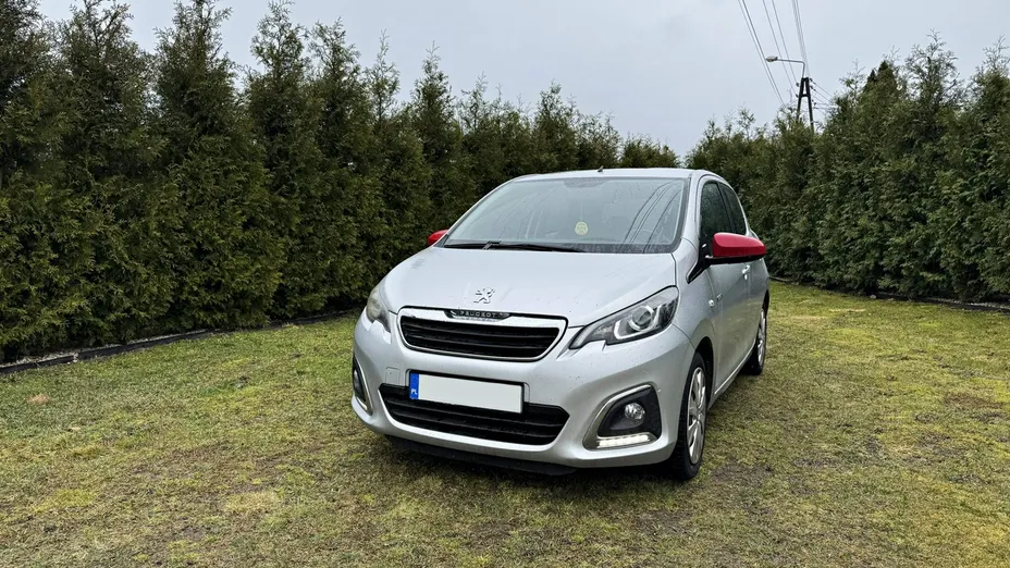 PEUGEOT 108 -