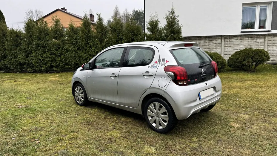 PEUGEOT 108 -