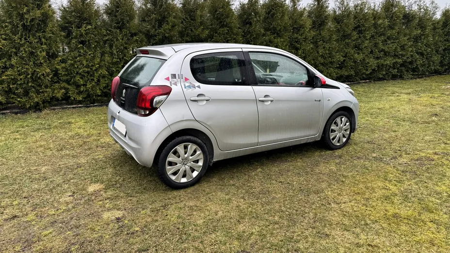 PEUGEOT 108 -