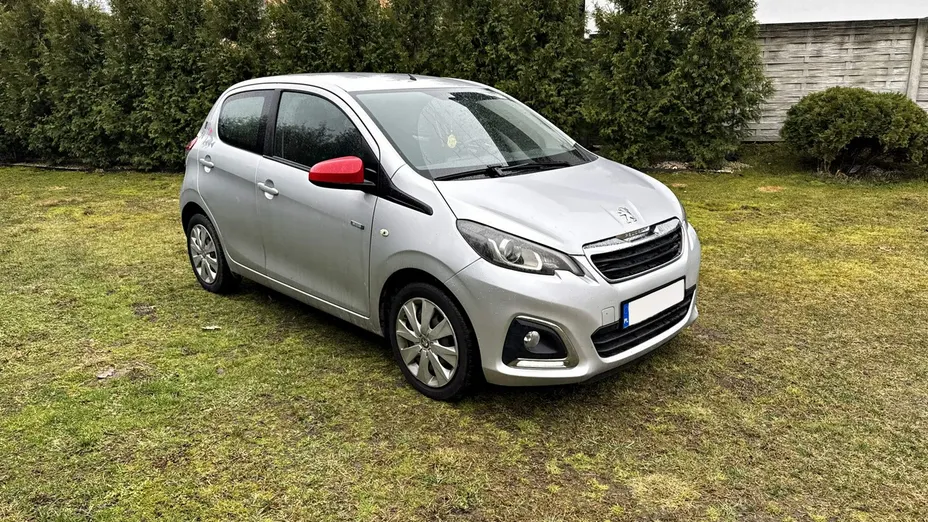 PEUGEOT 108 -