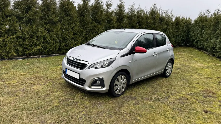 PEUGEOT 108 -