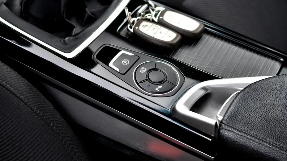 HYUNDAI i40 -