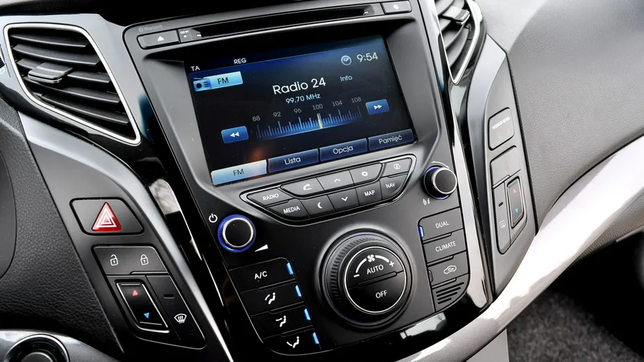 HYUNDAI i40 -