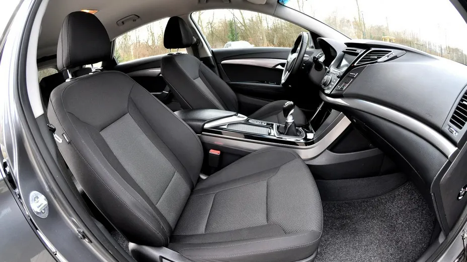 HYUNDAI i40 -