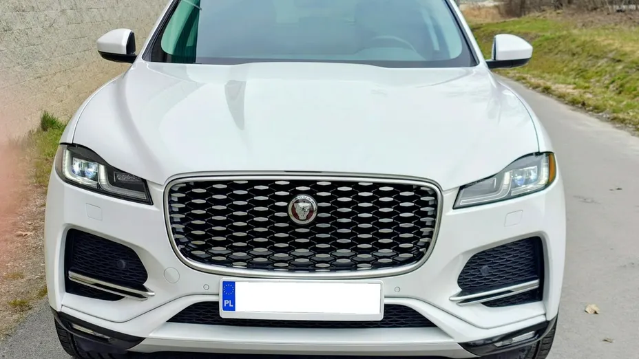 JAGUAR F-Pace -