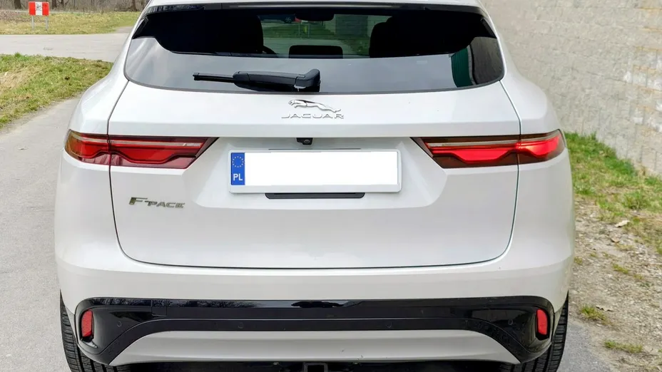 JAGUAR F-Pace -
