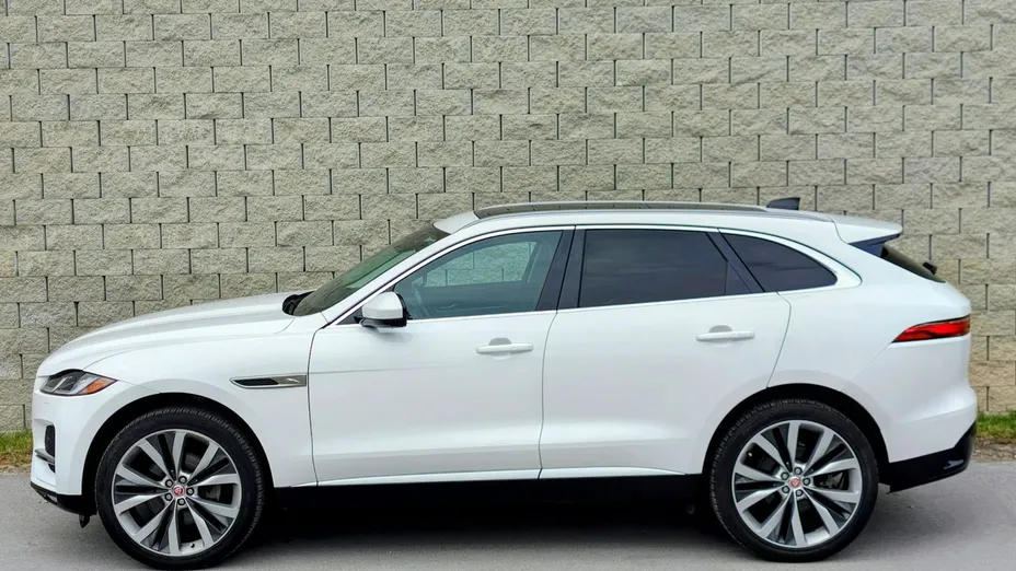 JAGUAR F-Pace -