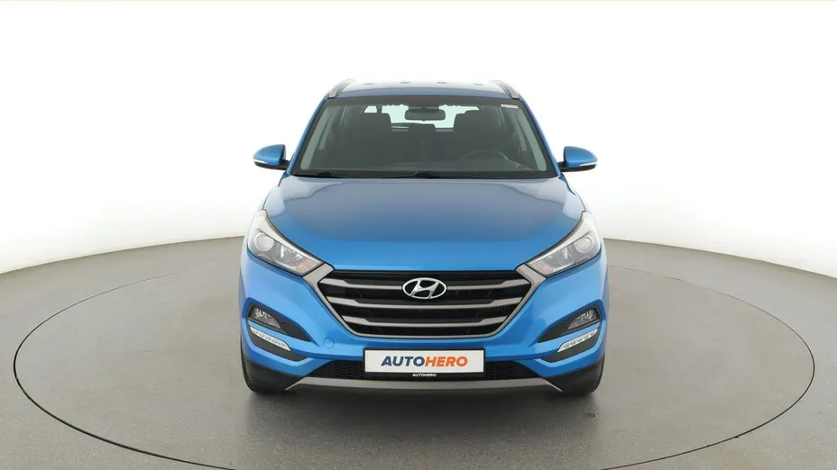 HYUNDAI Tucson -