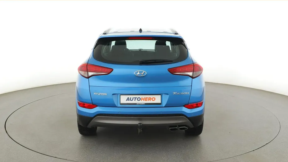 HYUNDAI Tucson -