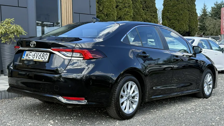 TOYOTA Corolla -