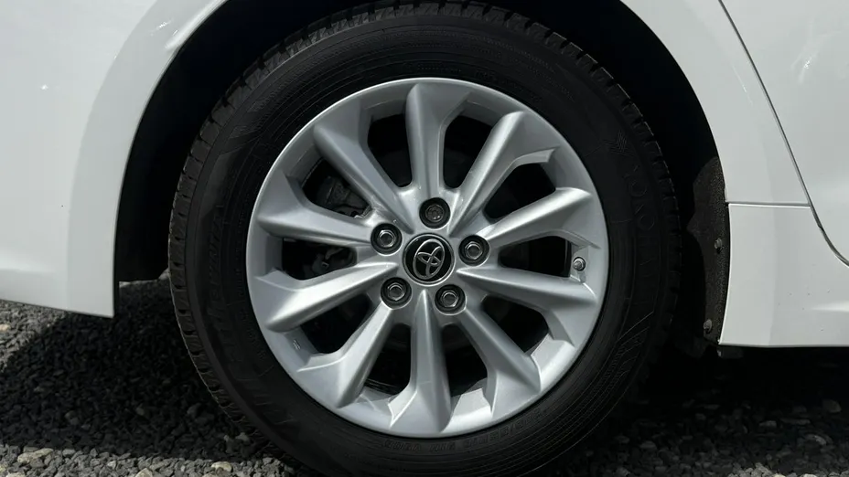 TOYOTA Corolla -