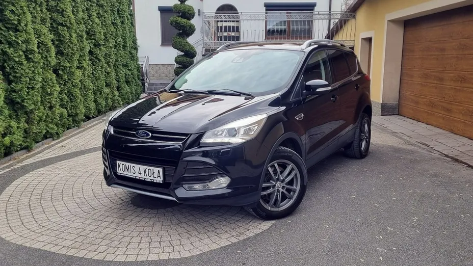 FORD Kuga -