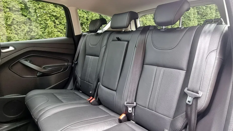 FORD Kuga -