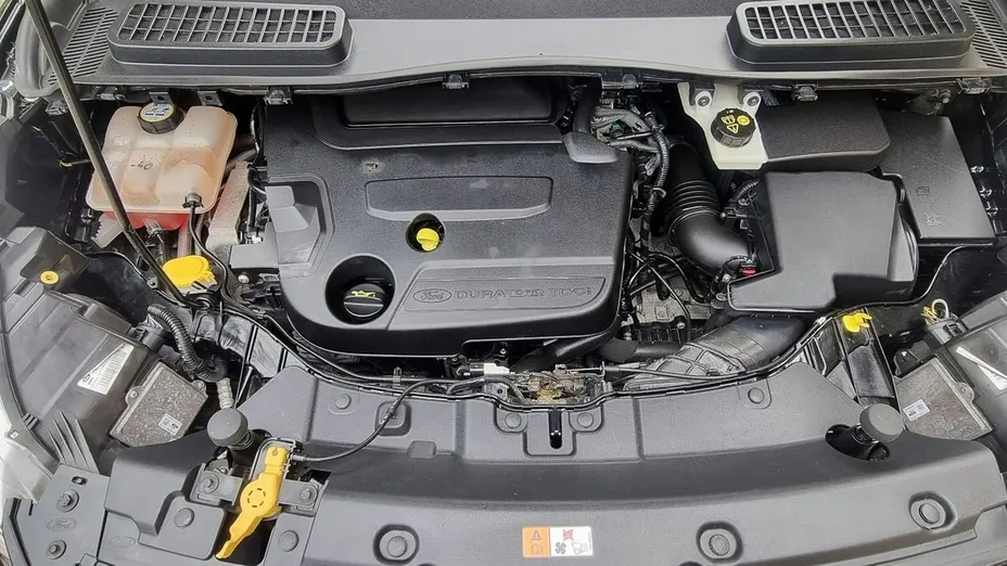 FORD Kuga -