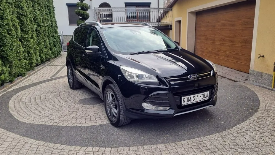 FORD Kuga -