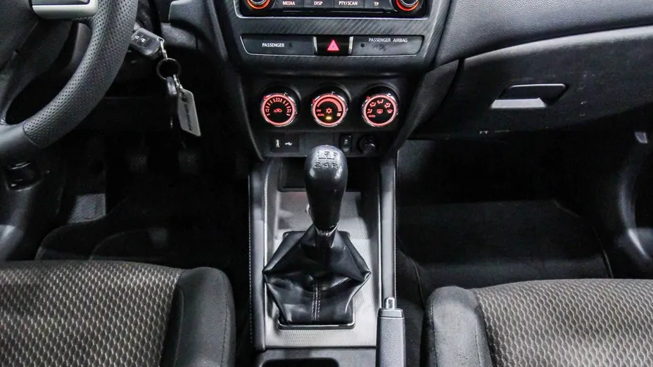 MITSUBISHI ASX -