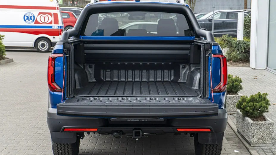 VOLKSWAGEN Amarok -