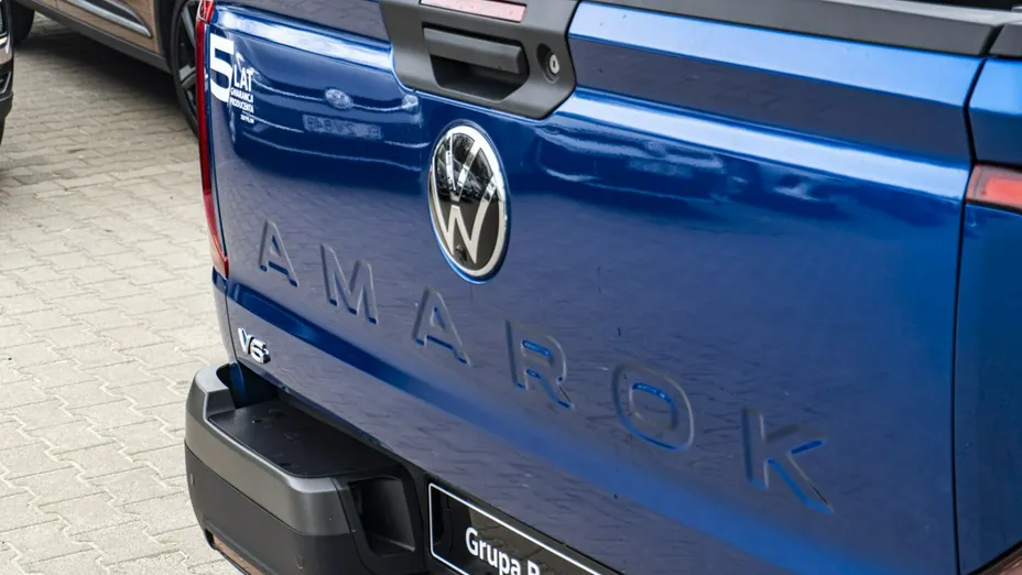 VOLKSWAGEN Amarok -