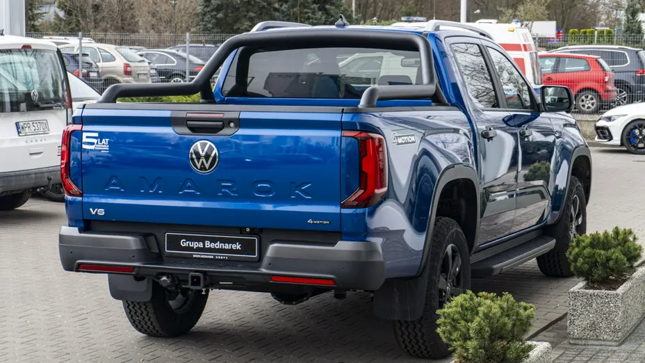 VOLKSWAGEN Amarok -