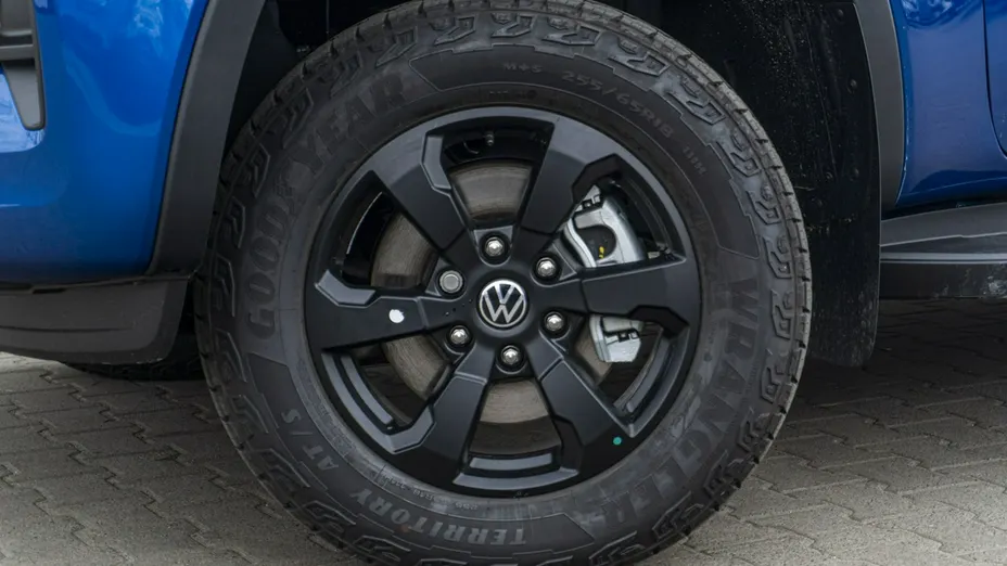 VOLKSWAGEN Amarok -