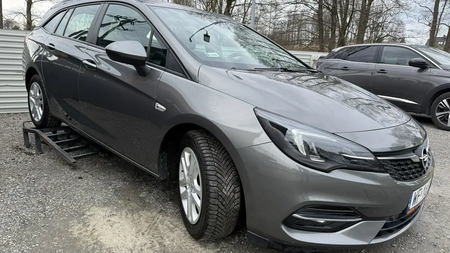 OPEL Astra -