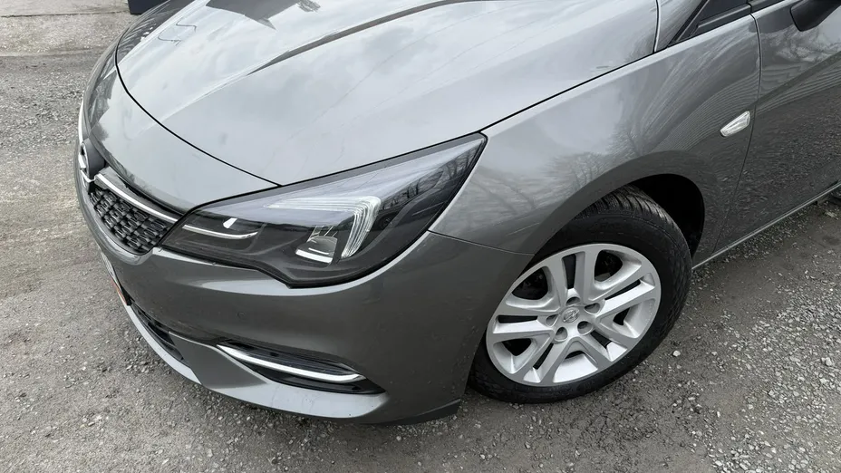 OPEL Astra -