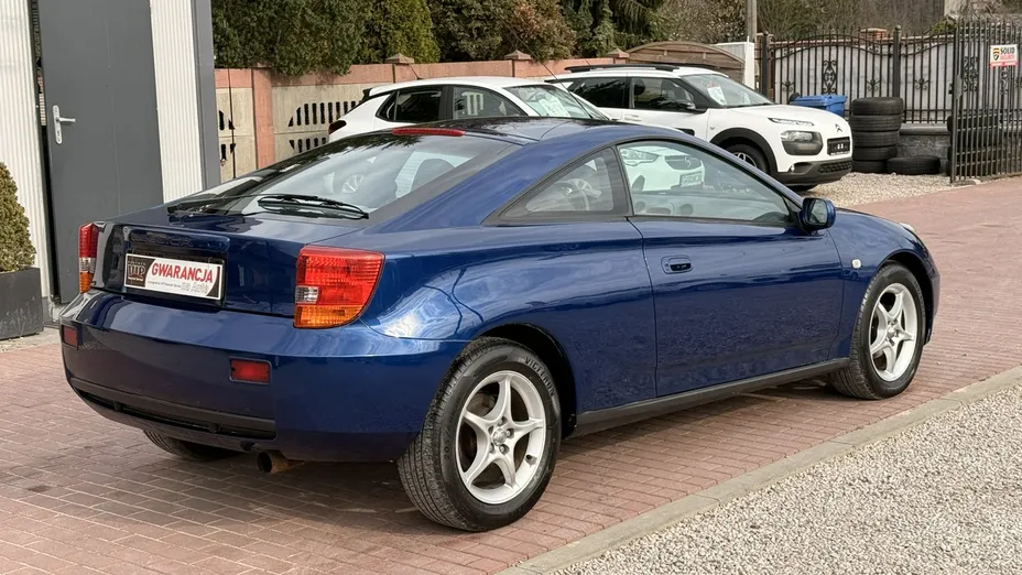 TOYOTA Celica -