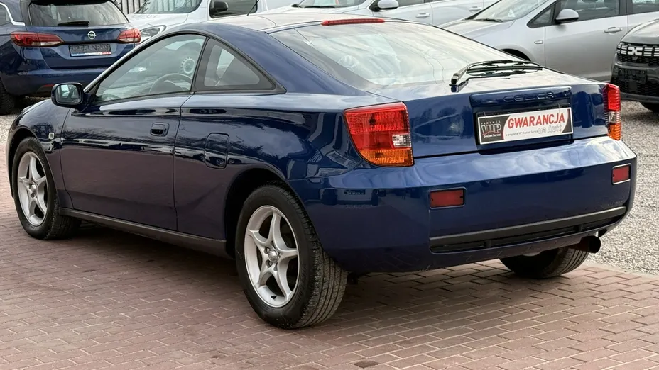 TOYOTA Celica -