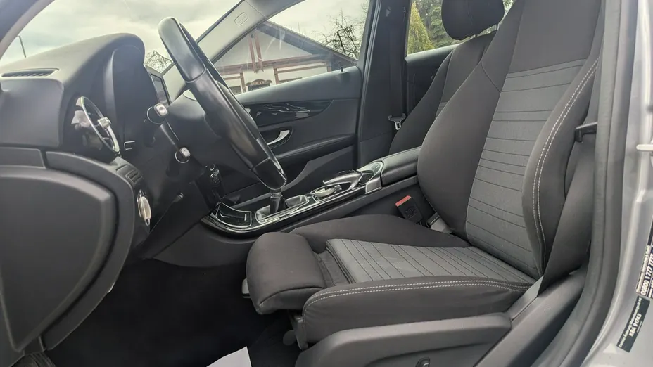 MERCEDES-BENZ C Klasa -