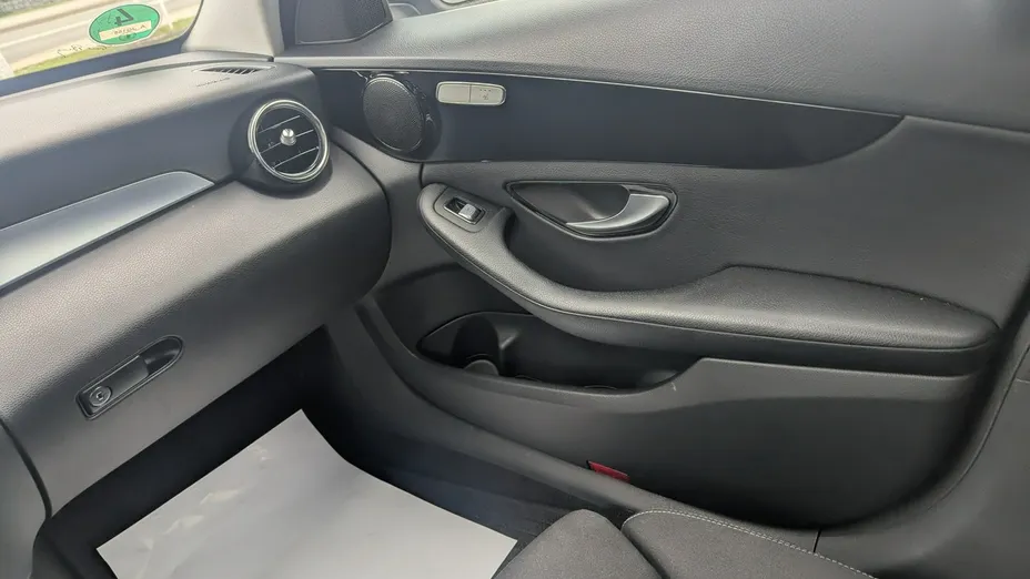 MERCEDES-BENZ C Klasa -