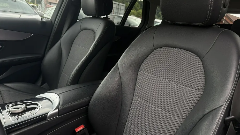 MERCEDES-BENZ C Klasa -