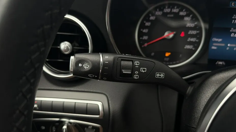 MERCEDES-BENZ C Klasa -