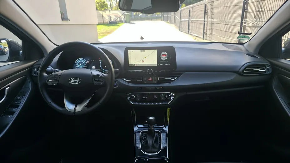 HYUNDAI i30 -