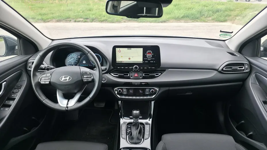 HYUNDAI i30 -