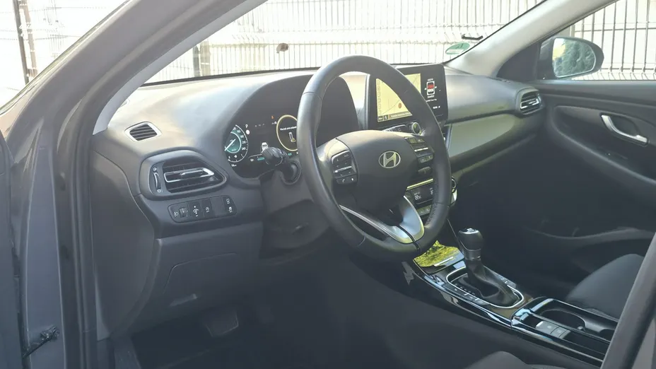 HYUNDAI i30 -