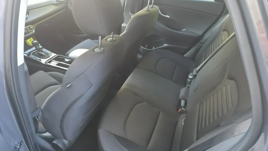 HYUNDAI i30 -