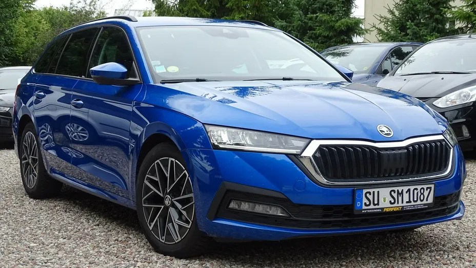 SKODA Octavia -