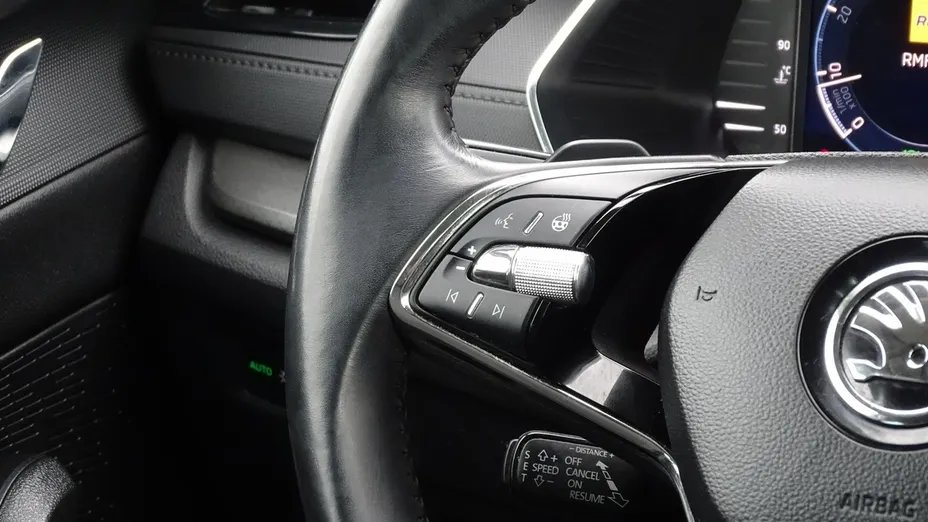 SKODA Octavia -