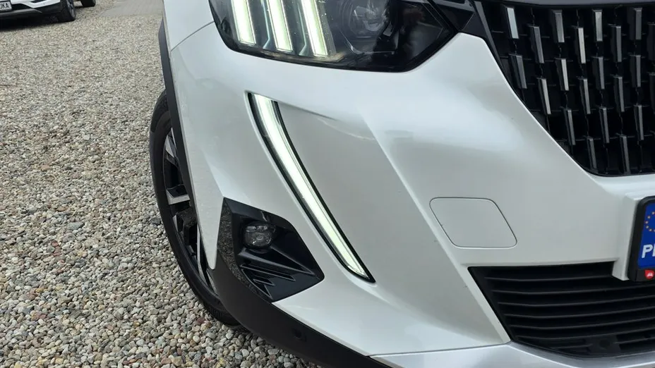 PEUGEOT 2008 -