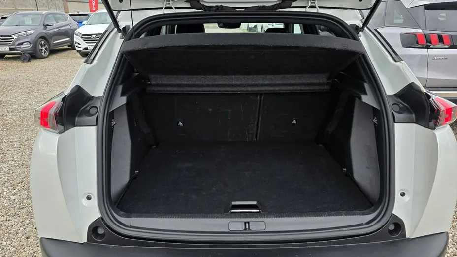 PEUGEOT 2008 -