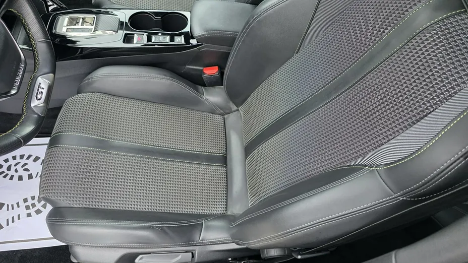PEUGEOT 2008 -