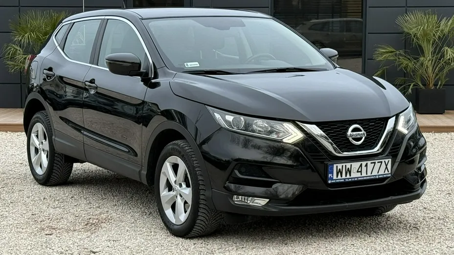 NISSAN Qashqai -