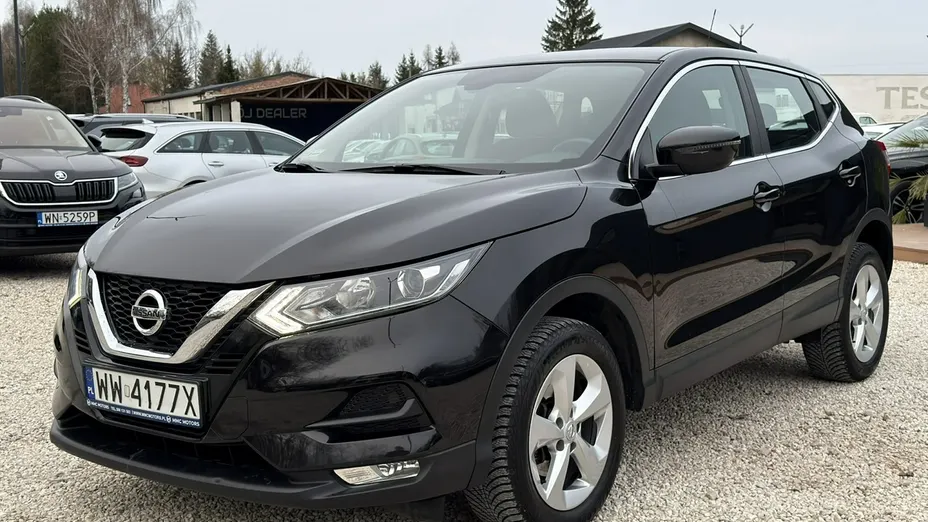 NISSAN Qashqai -